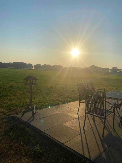 Ut-Huuske Villa Westerbeek Dış mekan fotoğraf